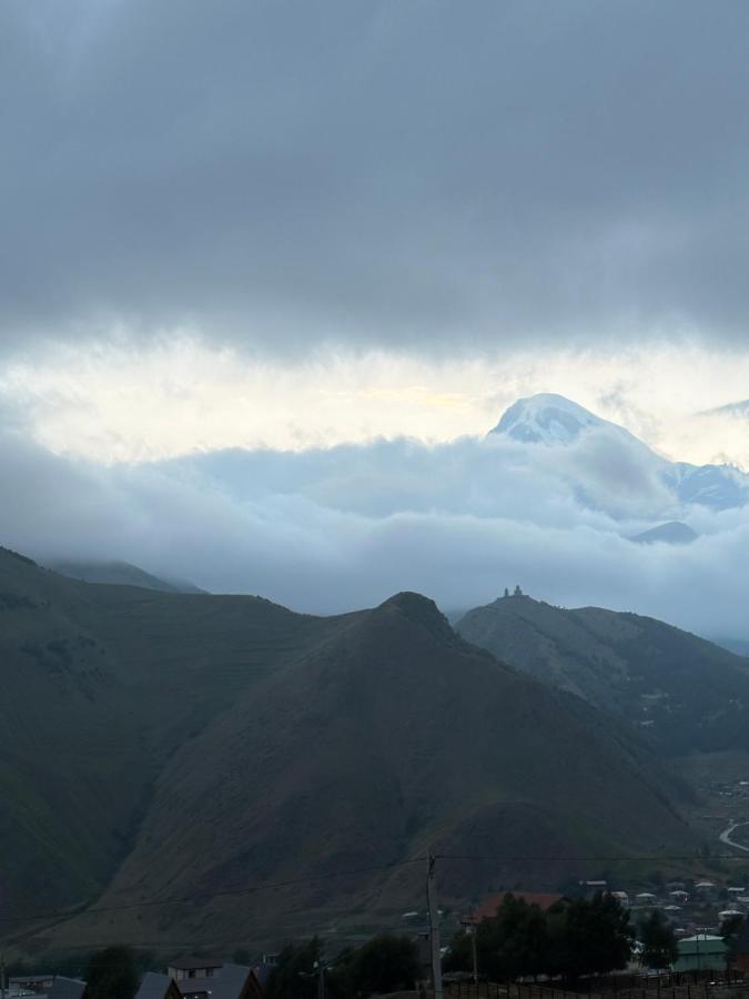 Villa Lonely Mountain Kazbegi Exterior foto