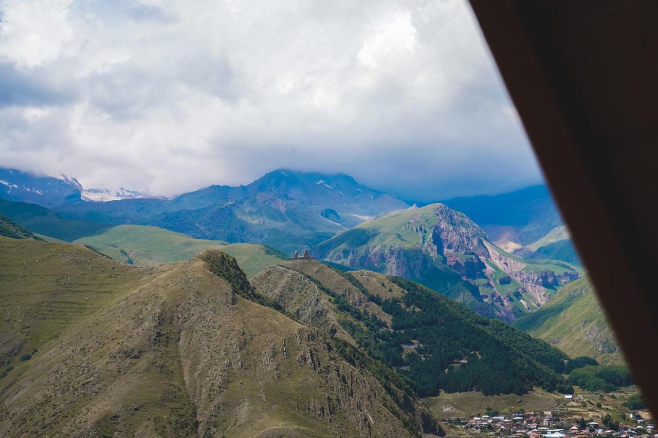 Villa Lonely Mountain Kazbegi Exterior foto